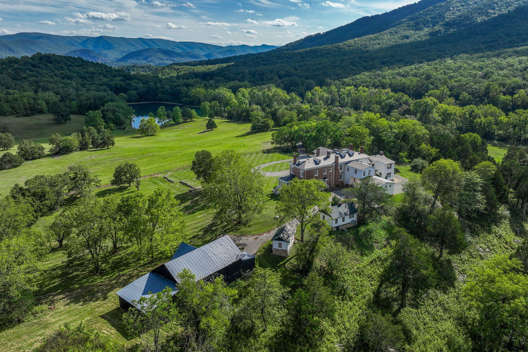 1066 Greyledge Rd RD