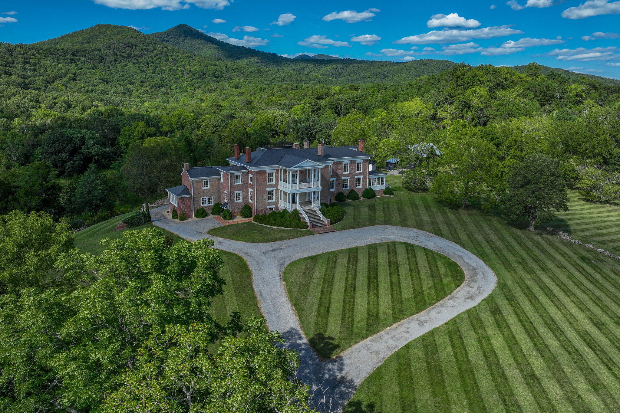 1066 Greyledge Rd RD
