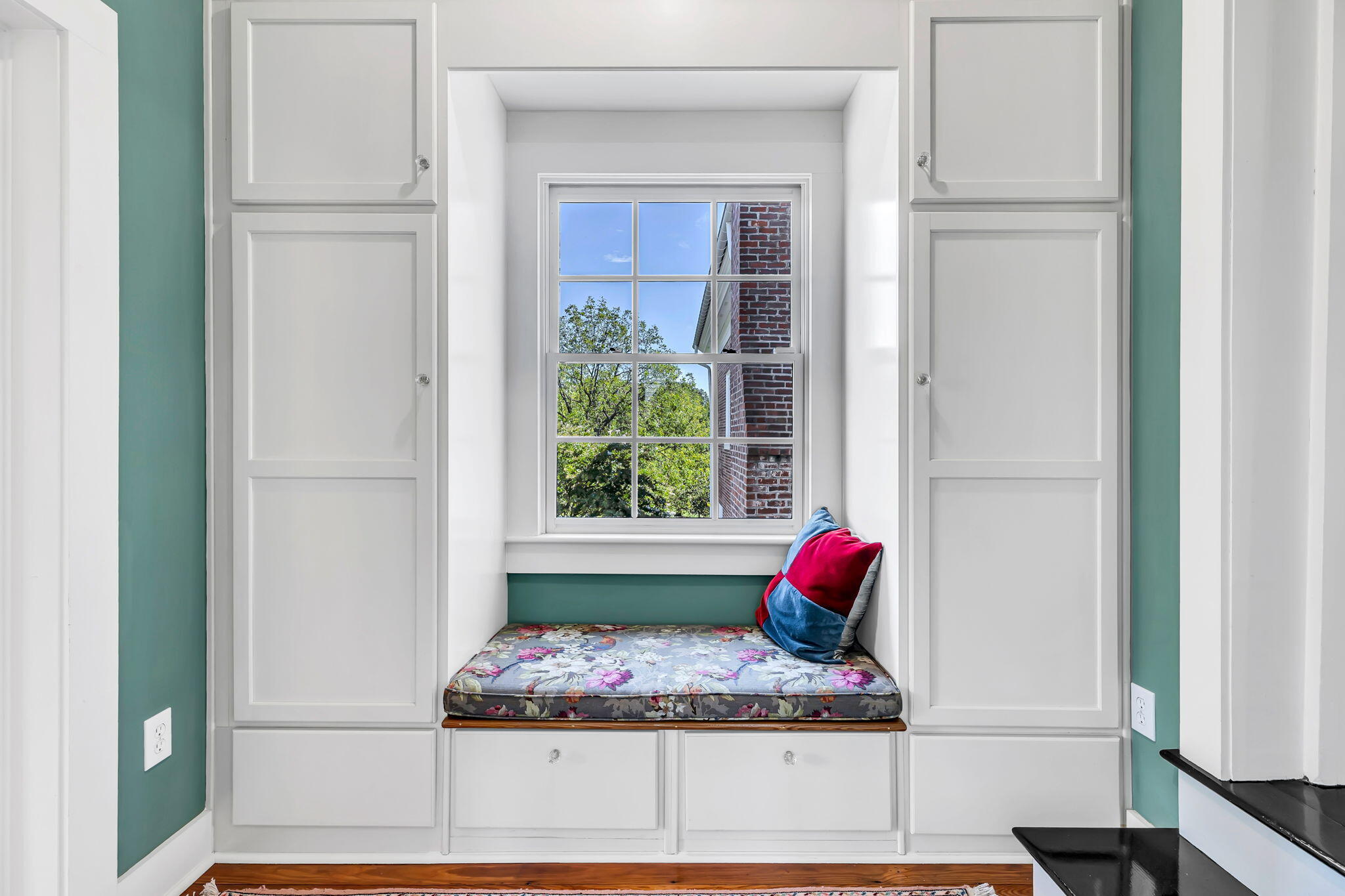 1066 Greyledge Rd RD