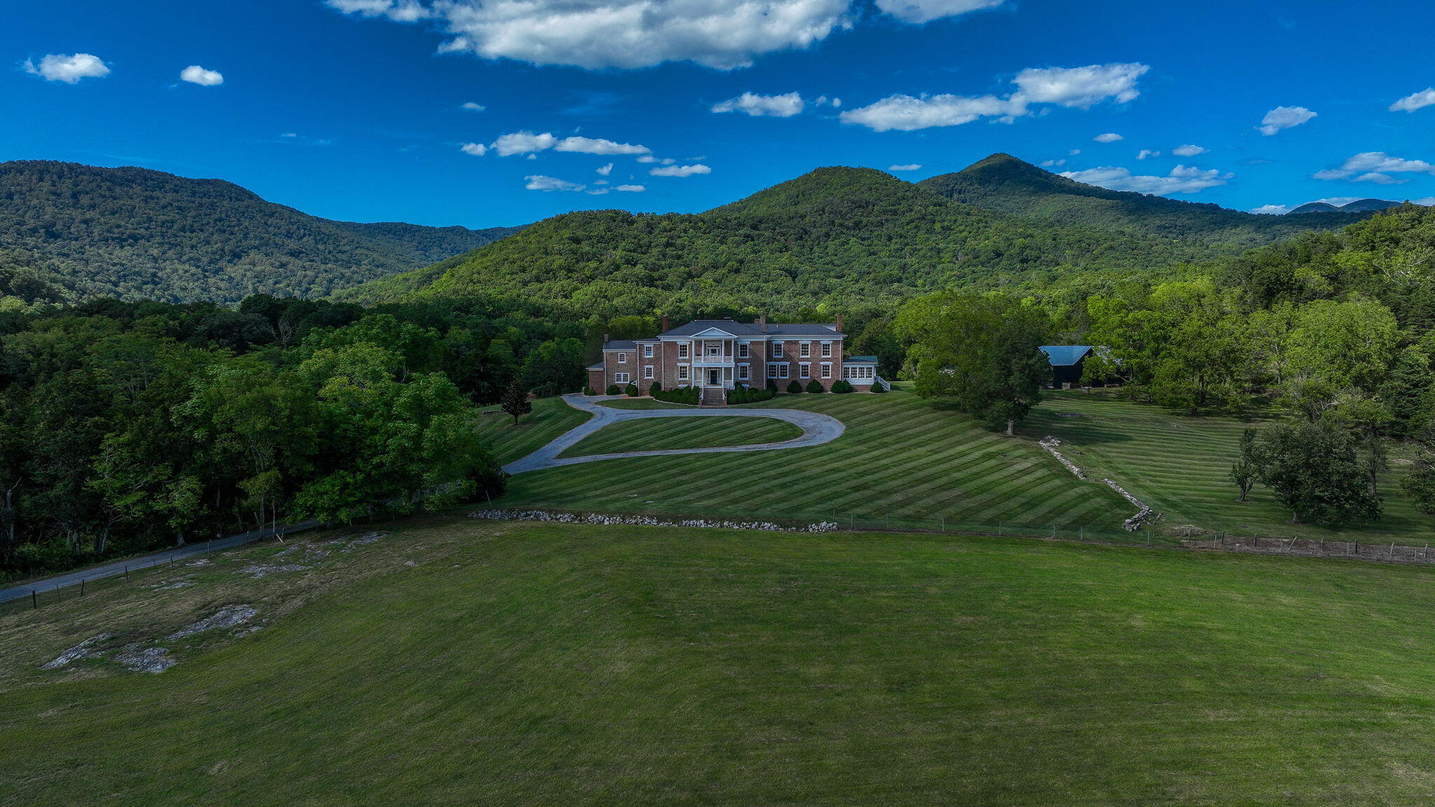 1066 Greyledge Rd RD
