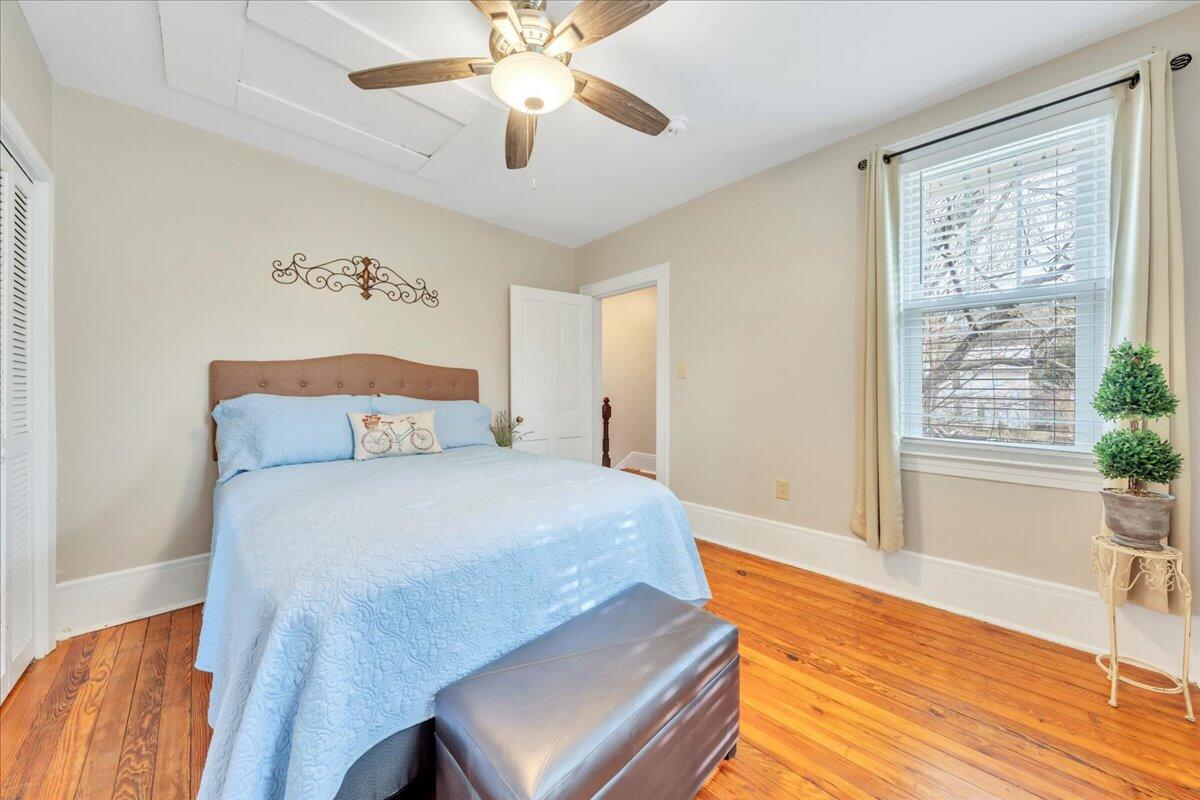 902 Piedmont AVE
