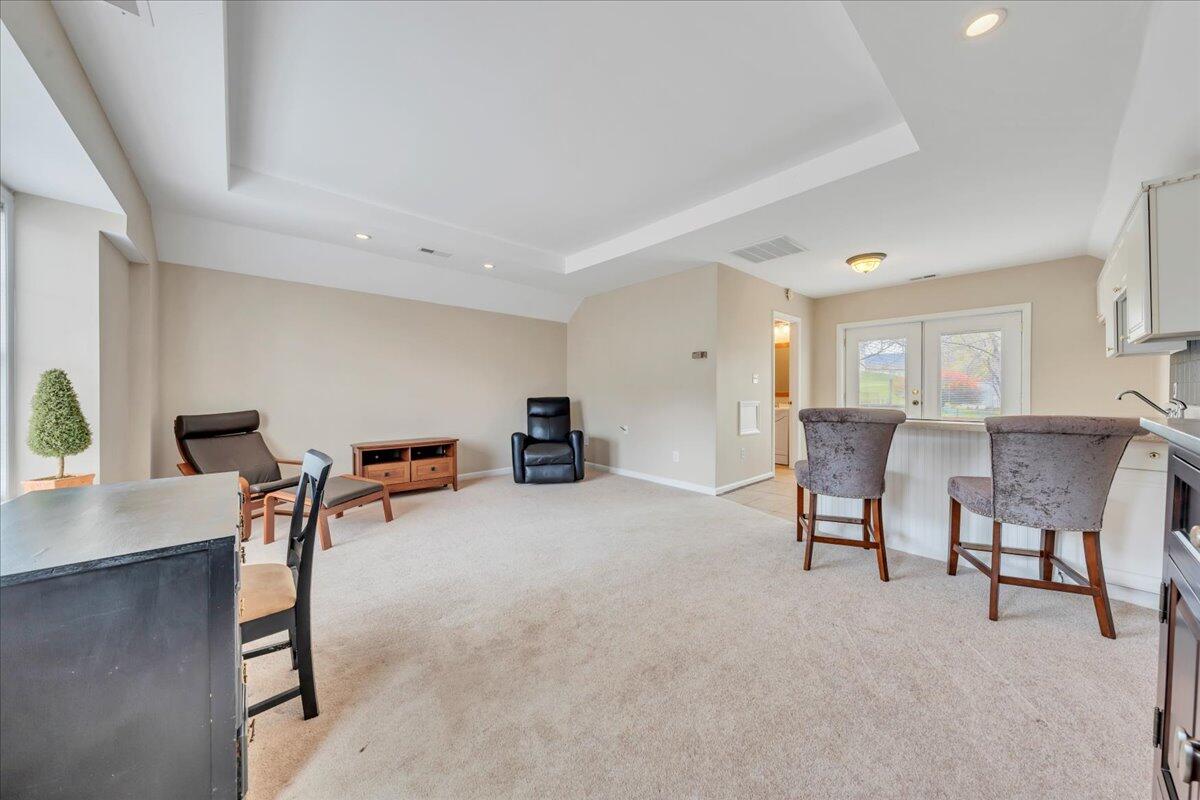 902 Piedmont AVE