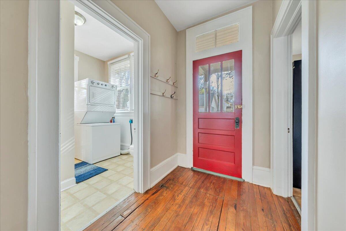 902 Piedmont AVE
