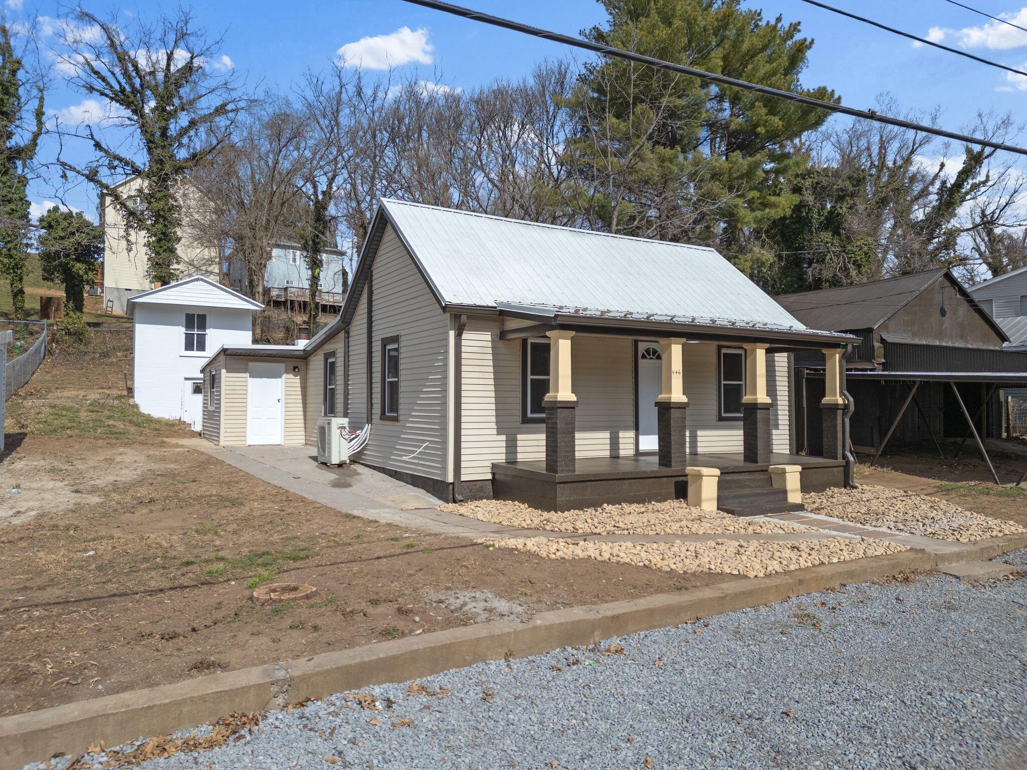 446 Tinker AVE