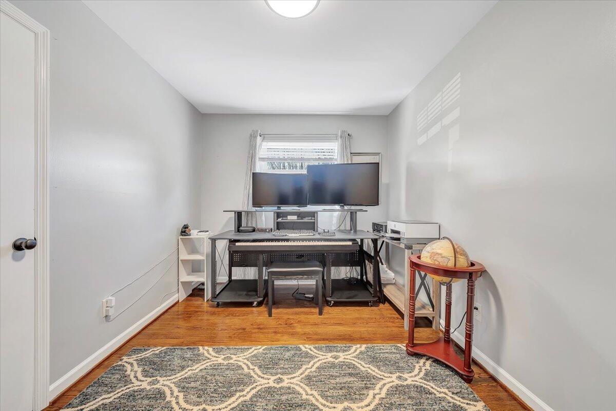 219 Houston AVE NE