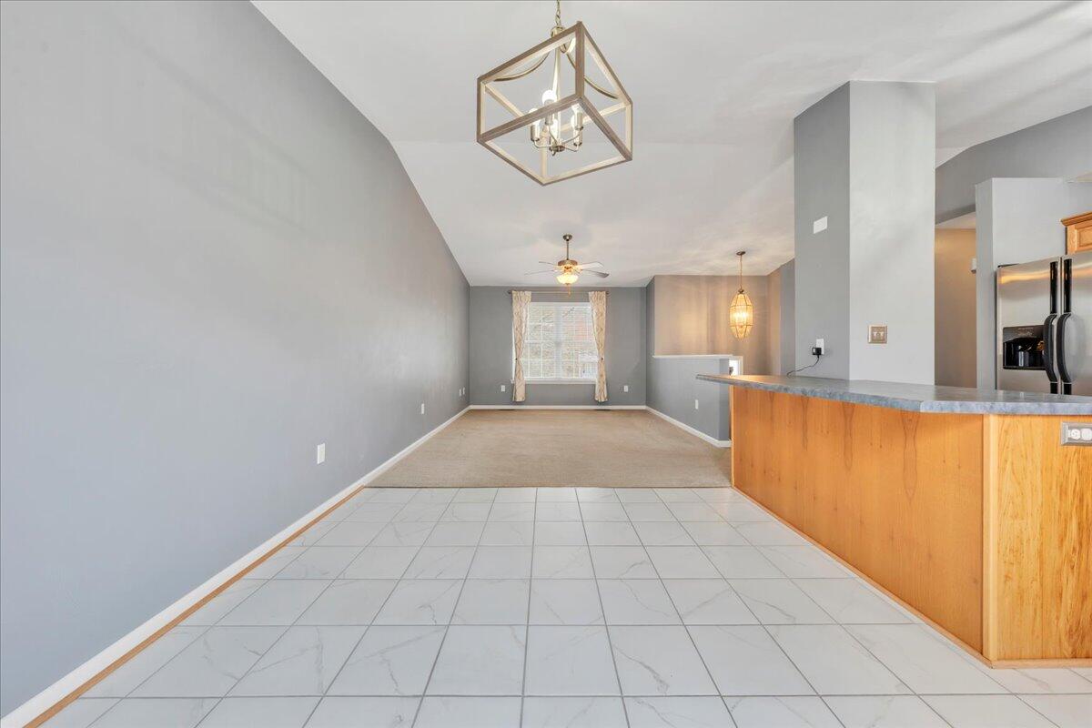 3382 Village Court LN NE
