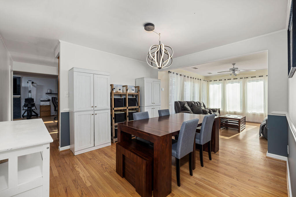 2034 Royal Oak WAY