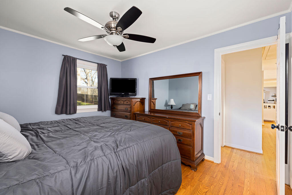 2034 Royal Oak WAY