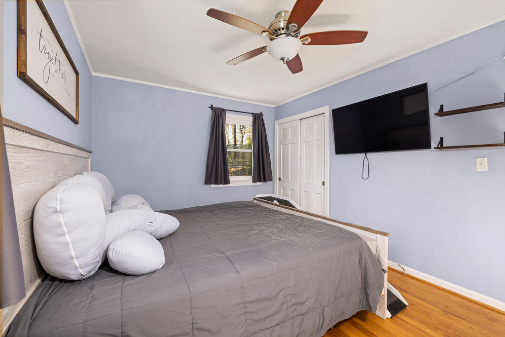 2034 Royal Oak WAY