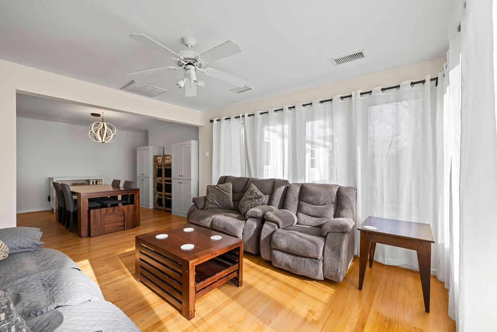 2034 Royal Oak WAY