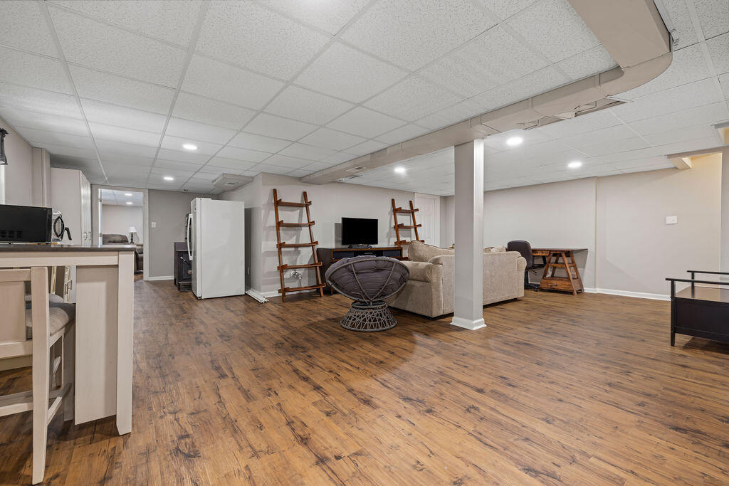 2034 Royal Oak WAY