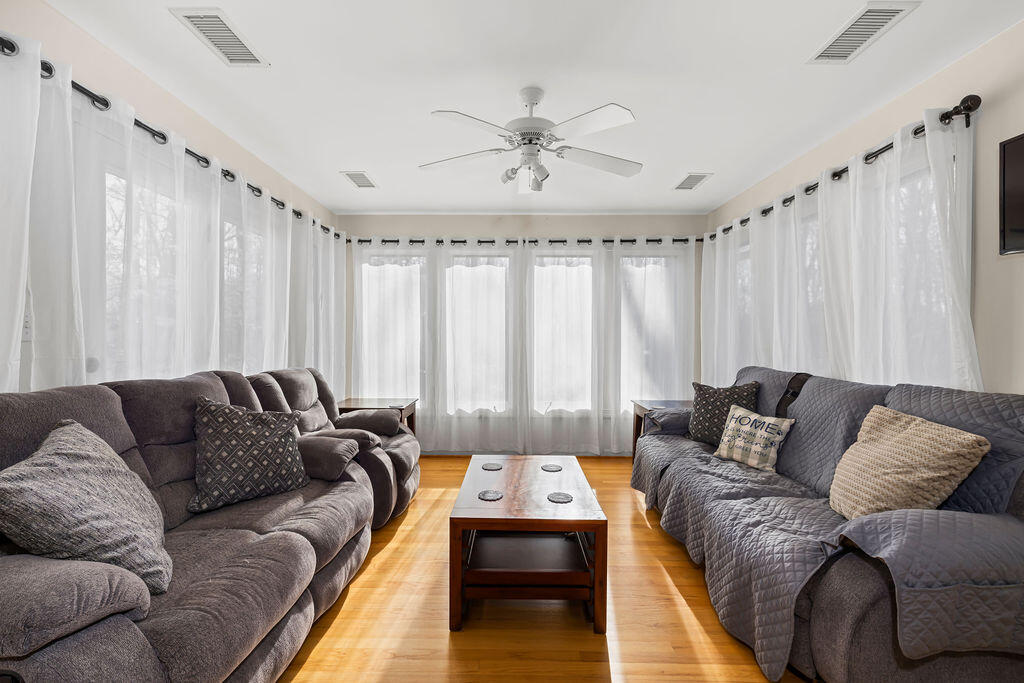 2034 Royal Oak WAY