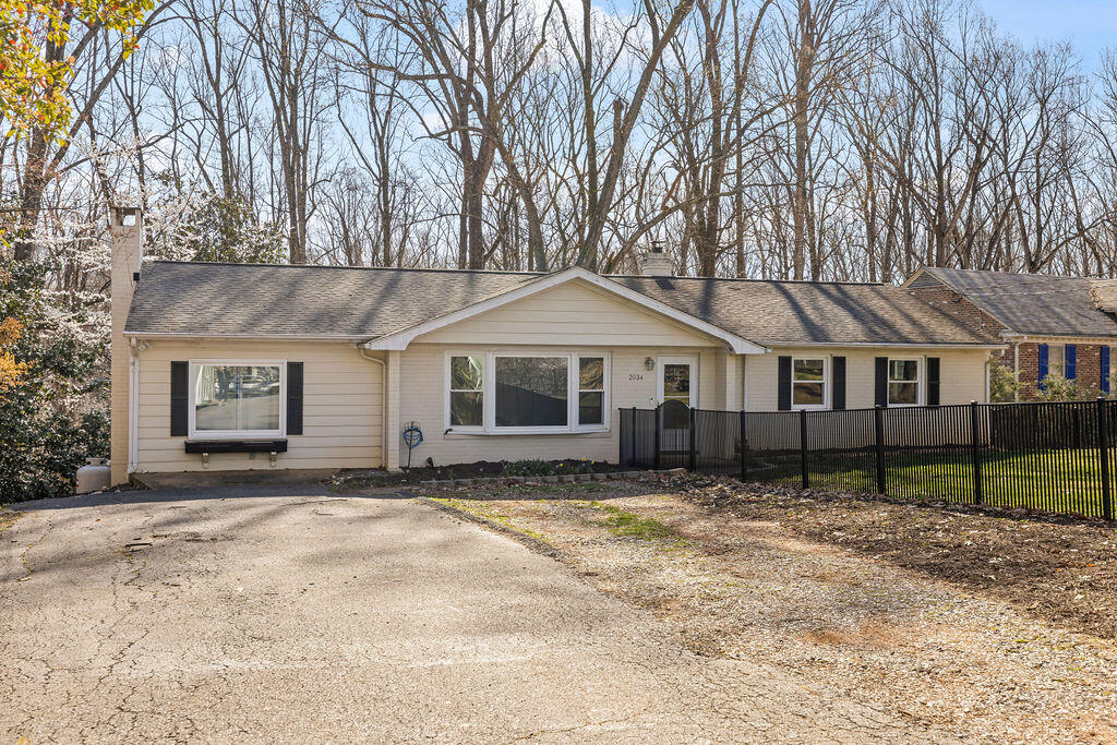 2034 Royal Oak WAY