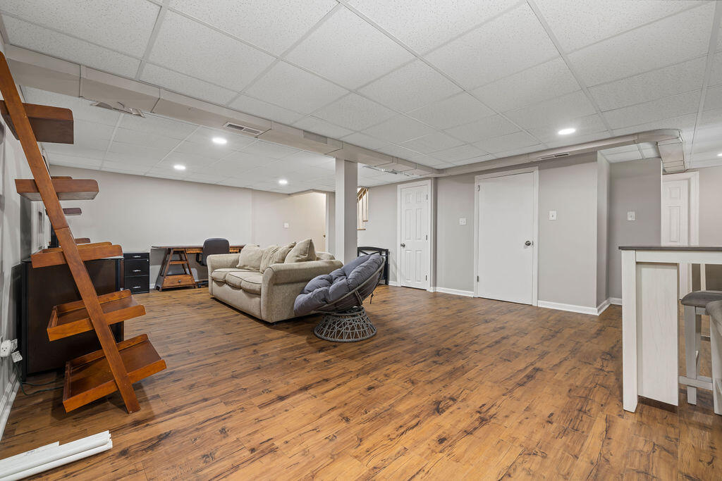 2034 Royal Oak WAY
