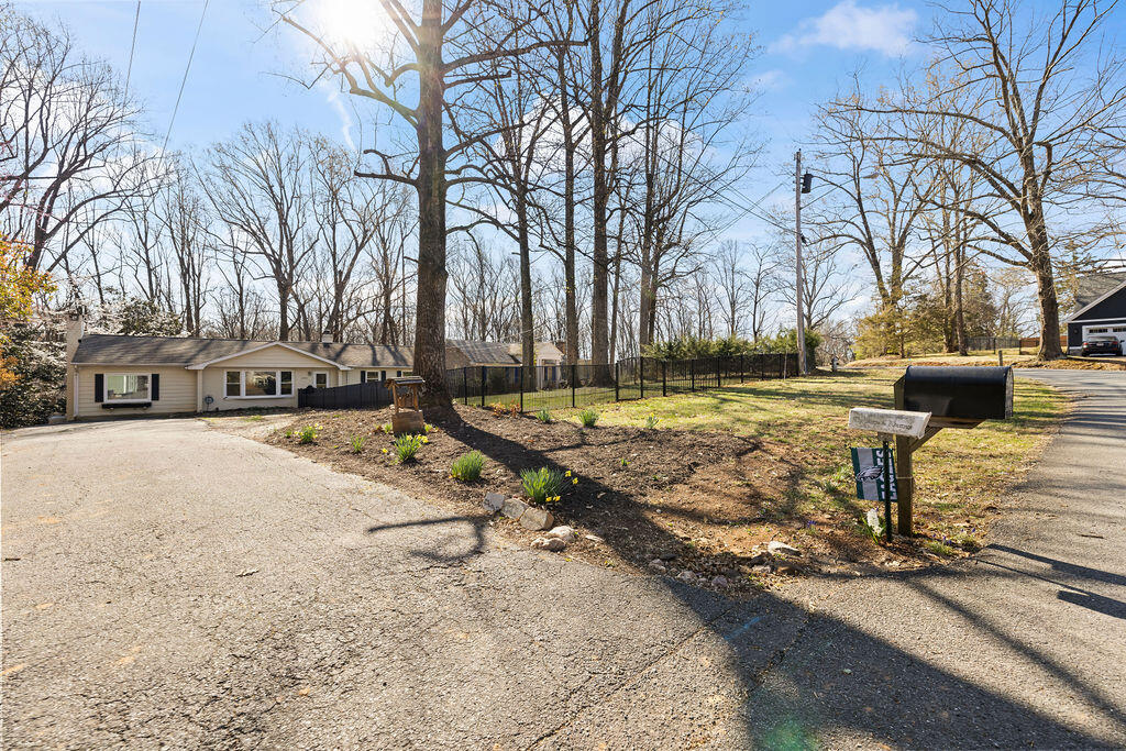 2034 Royal Oak WAY