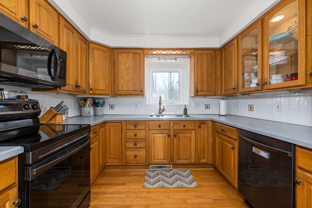 2034 Royal Oak WAY