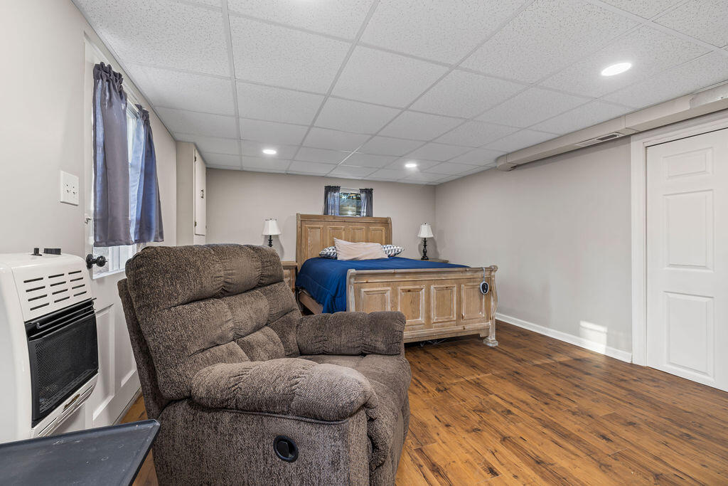 2034 Royal Oak WAY
