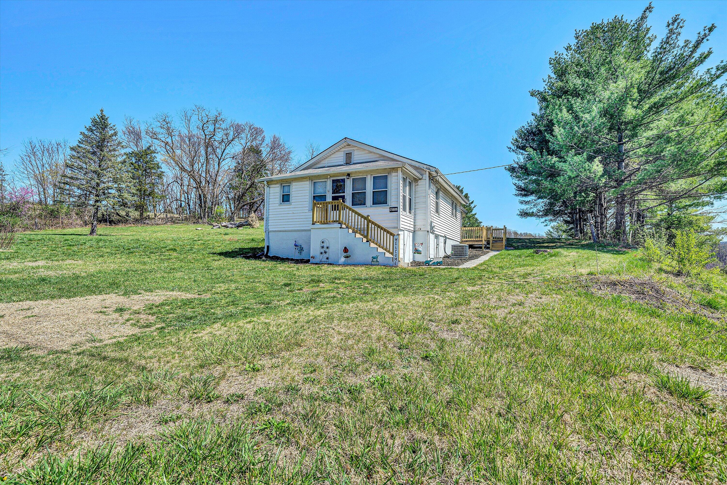 25686 Lee Highway