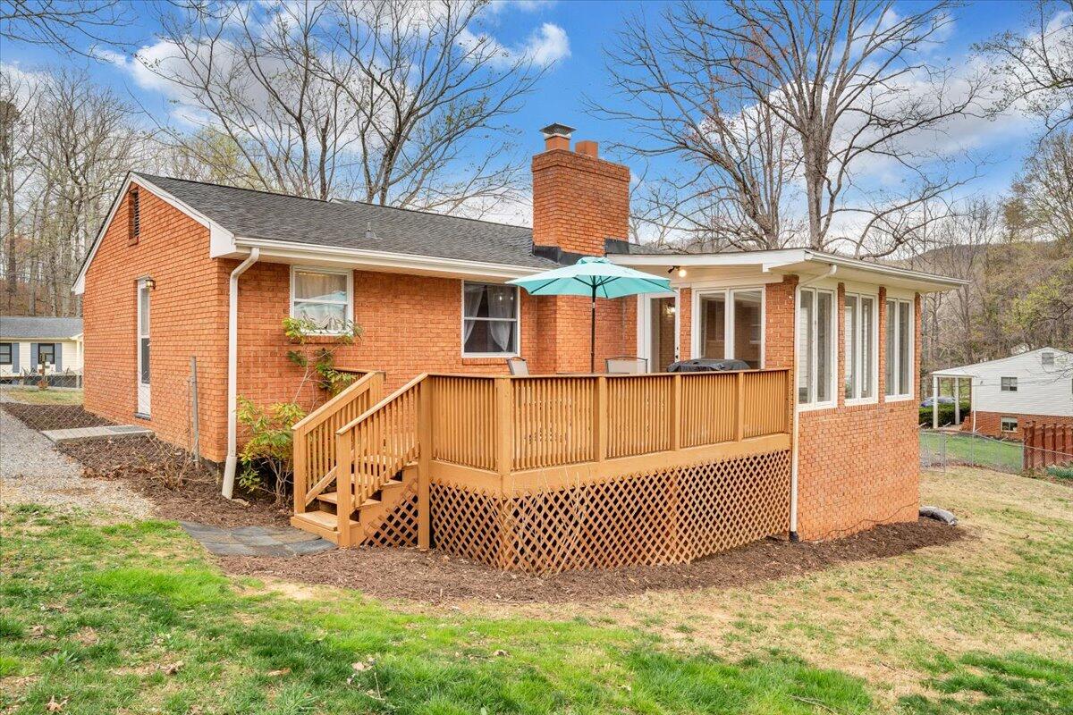 414 Pin Oak DR