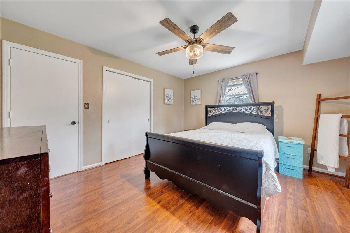 414 Pin Oak DR