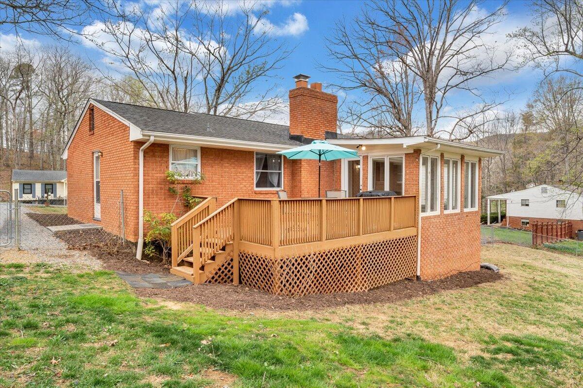 414 Pin Oak DR