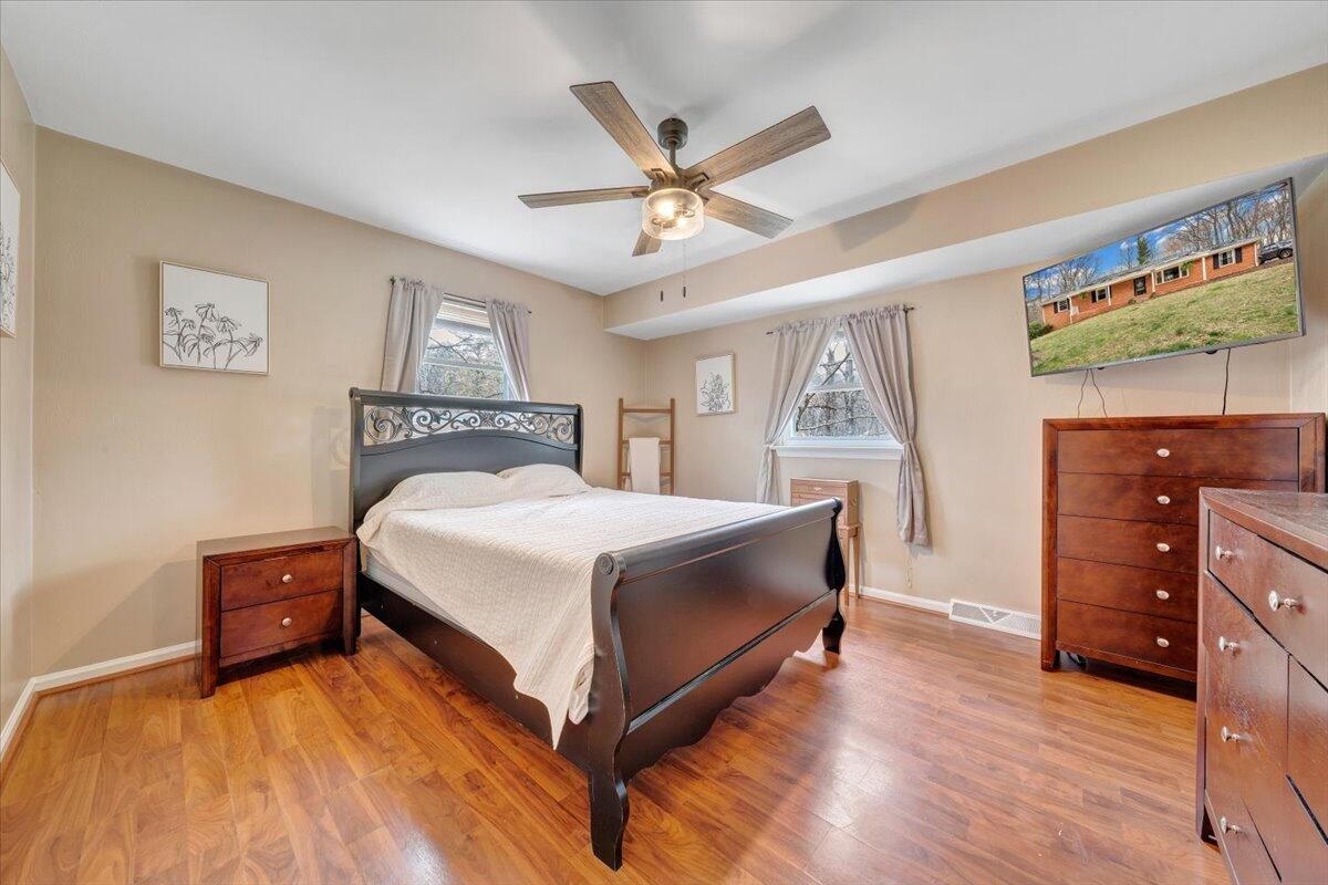 414 Pin Oak DR