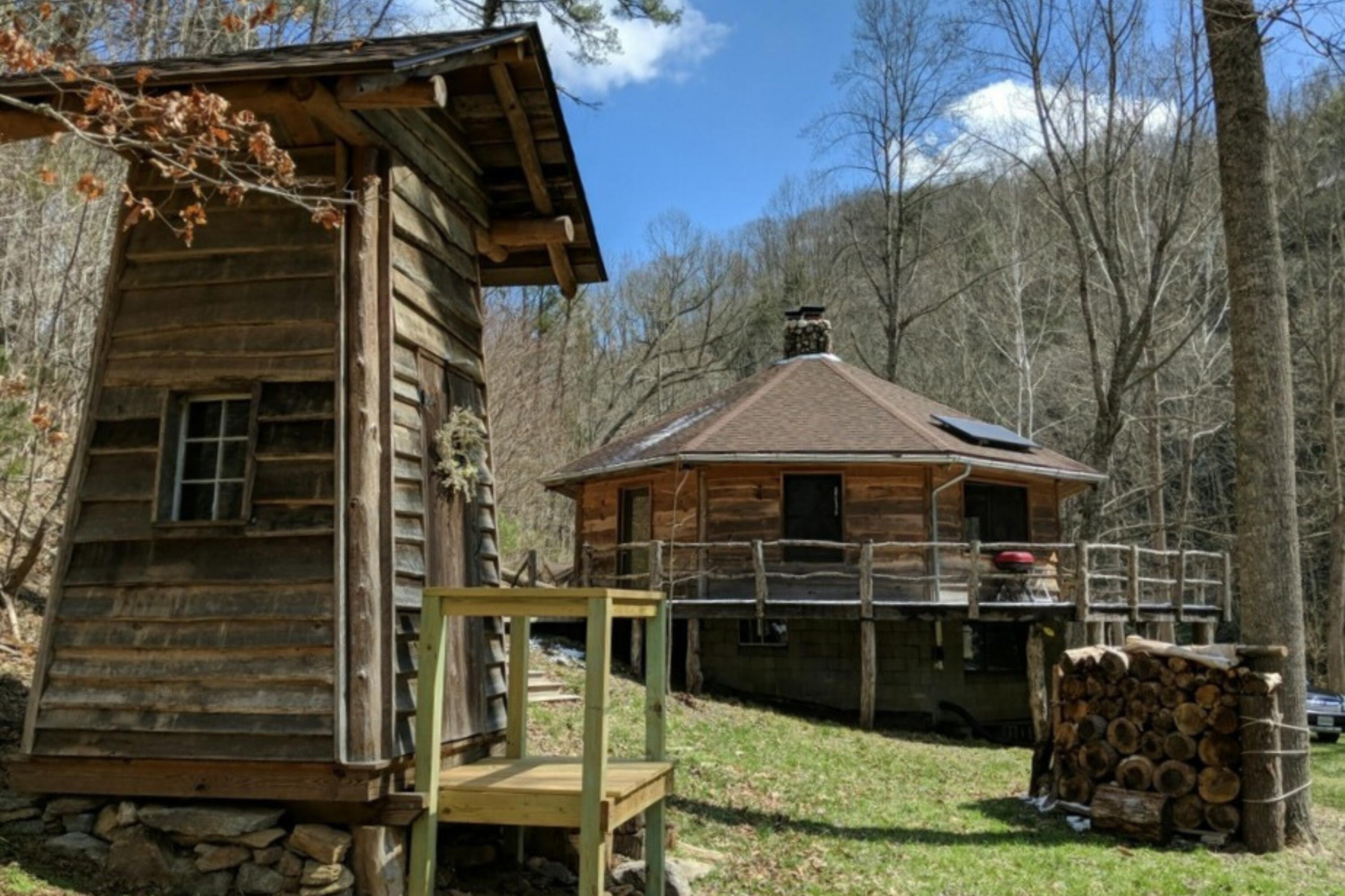 5900 Chestnut Ridge RD