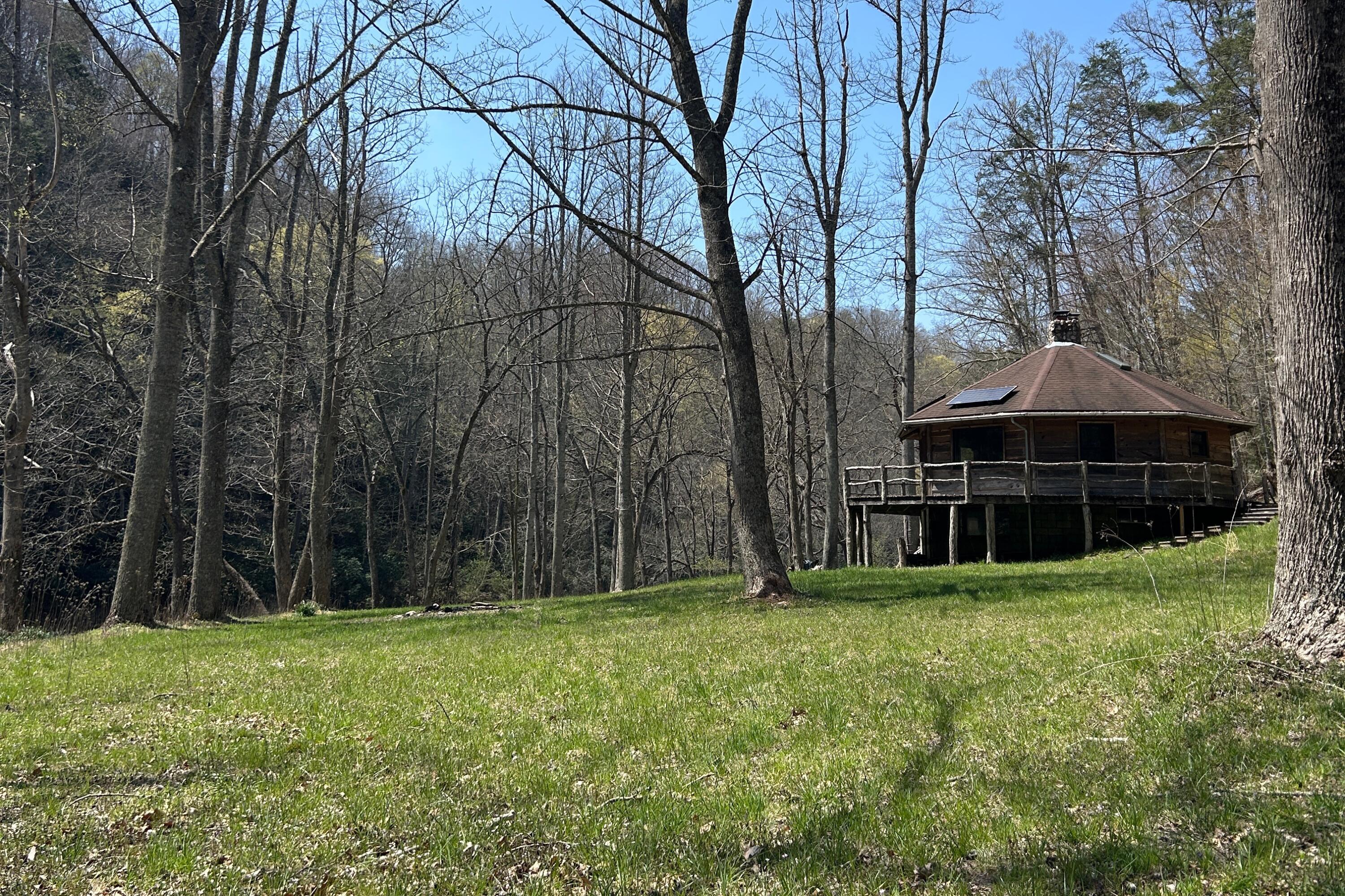 5900 Chestnut Ridge RD