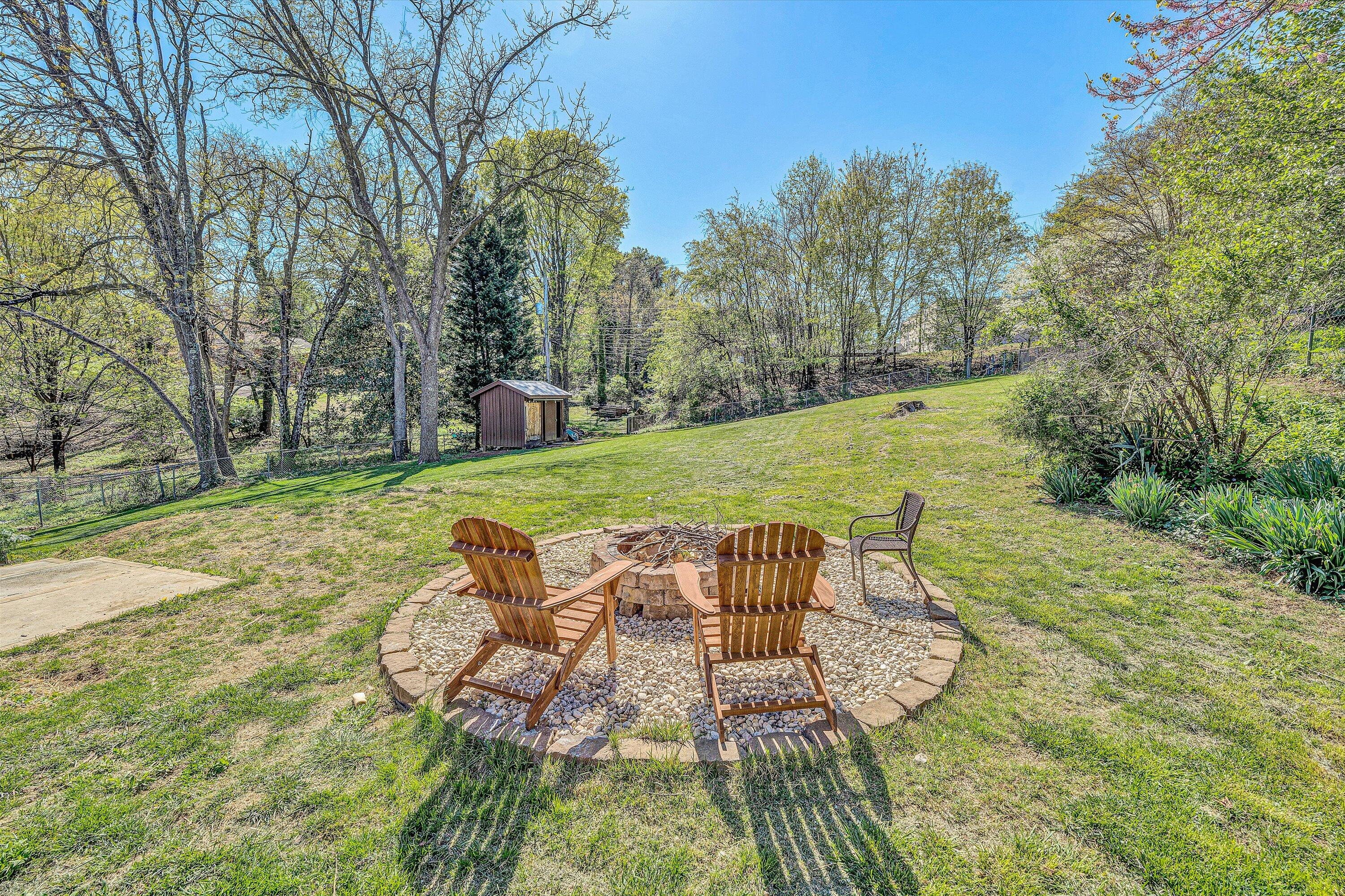 2027 Wynmere DR