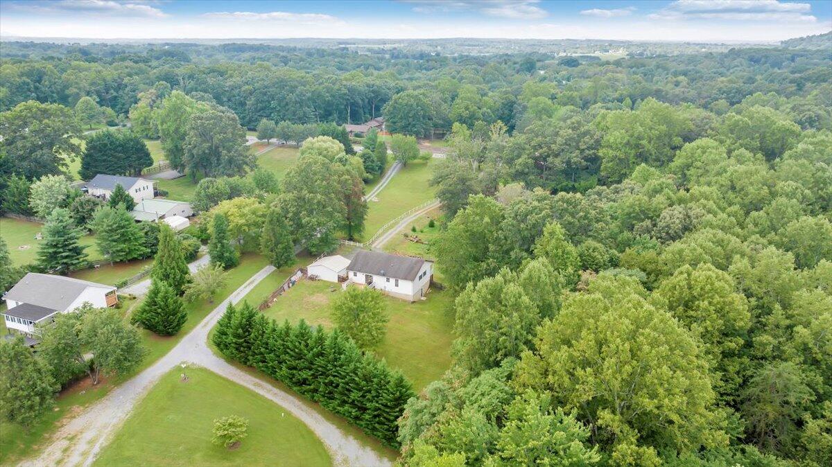 1464 Flint Hill RD