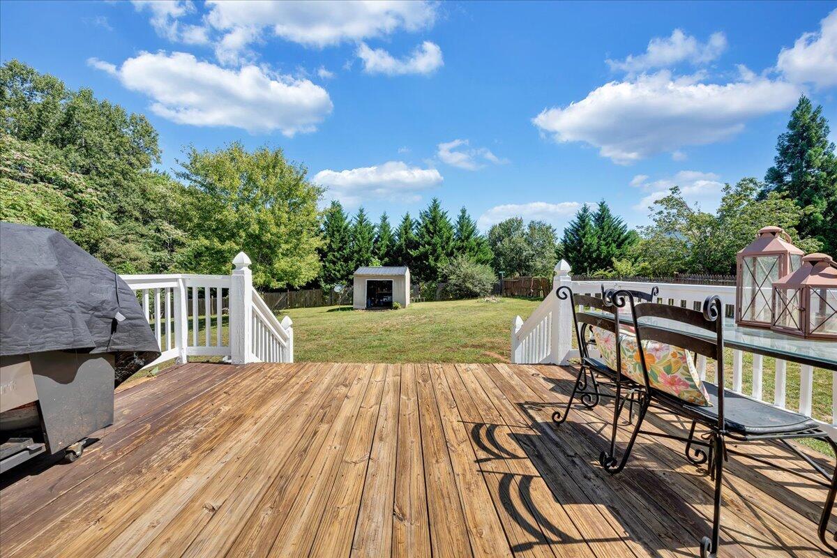 1464 Flint Hill RD