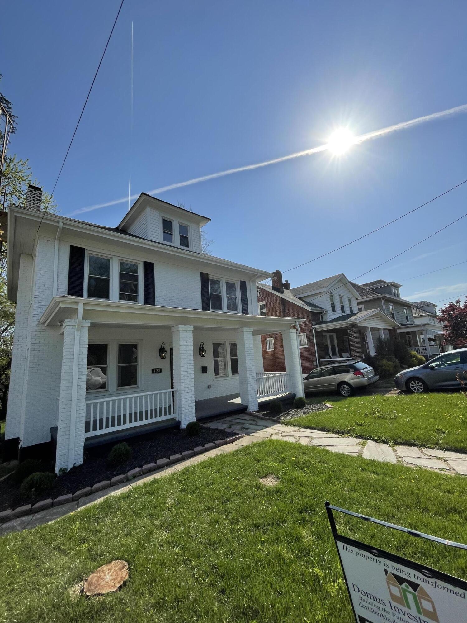 422 Arbutus AVE SE