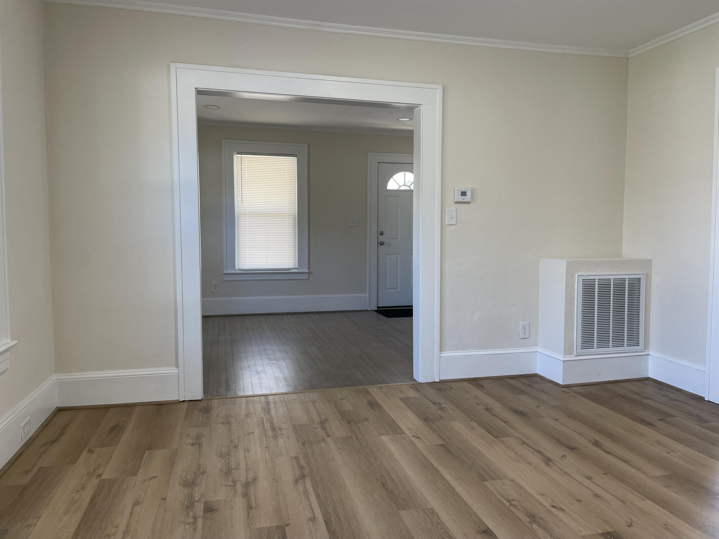 118 Front AVE