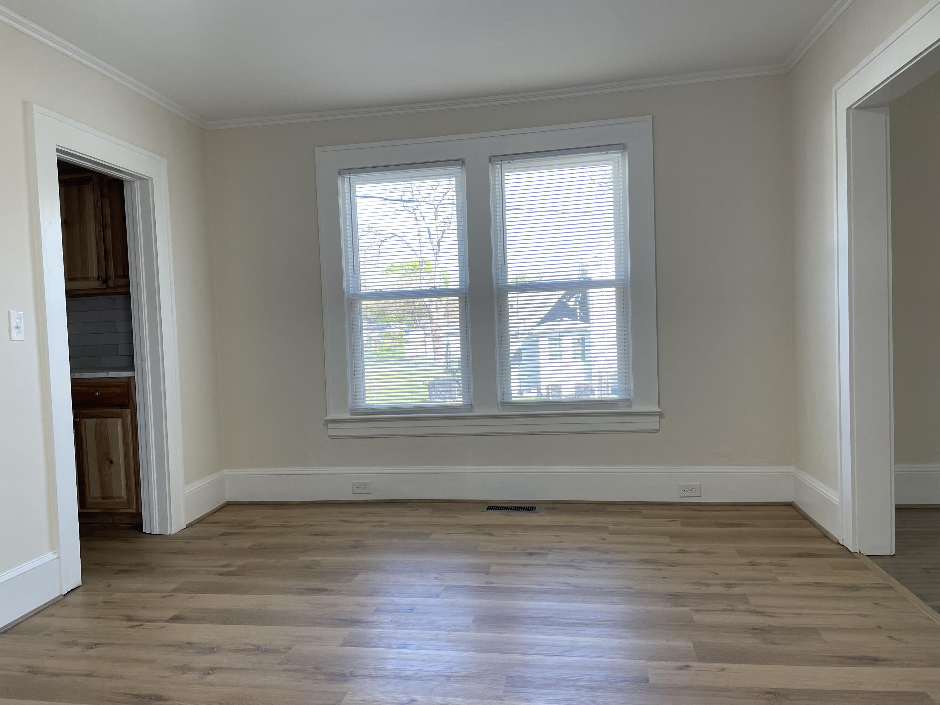 118 Front AVE
