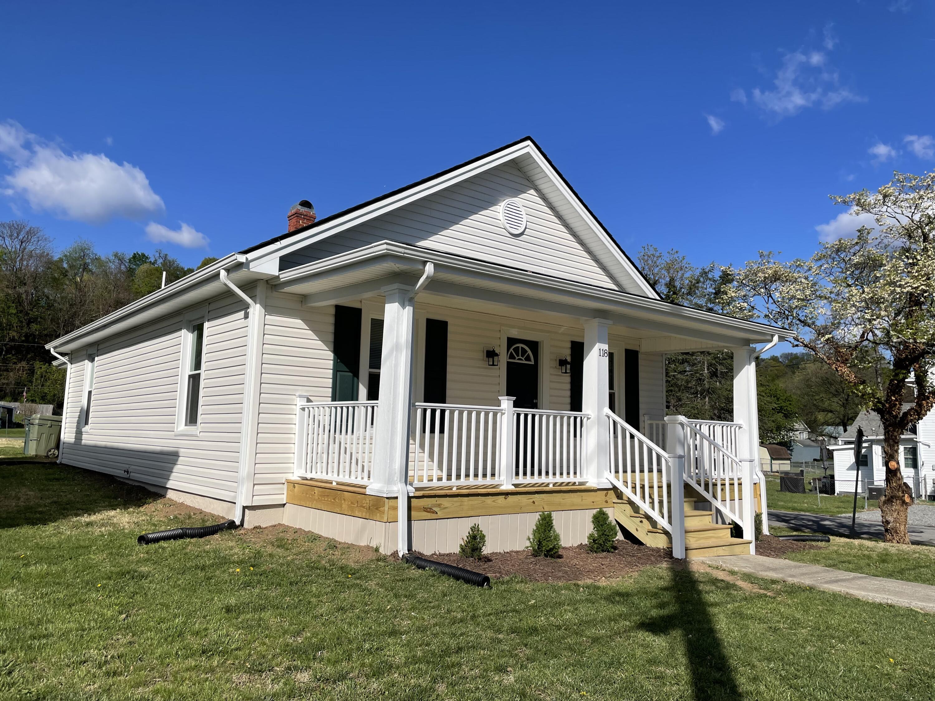 118 Front AVE