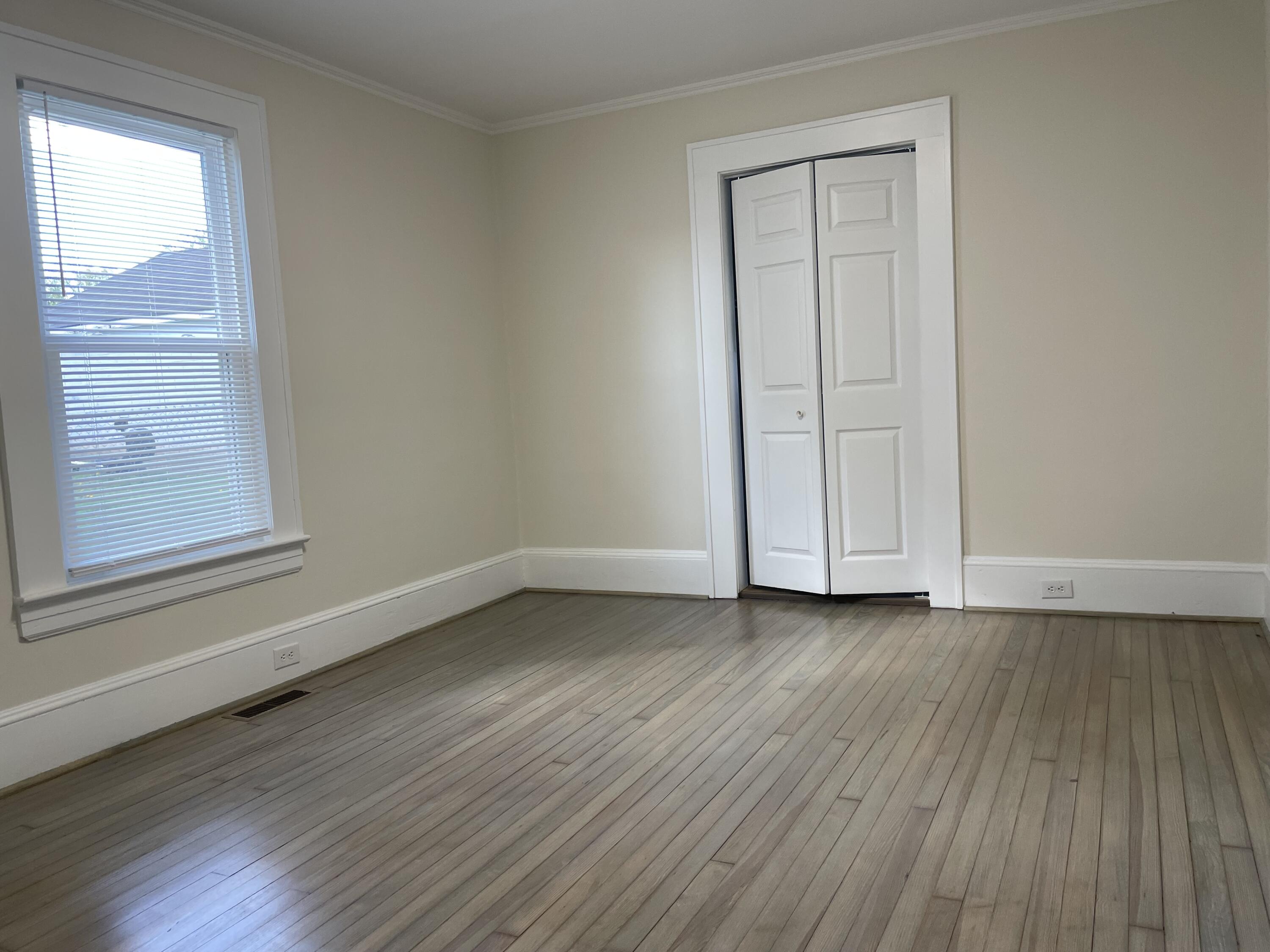 118 Front AVE