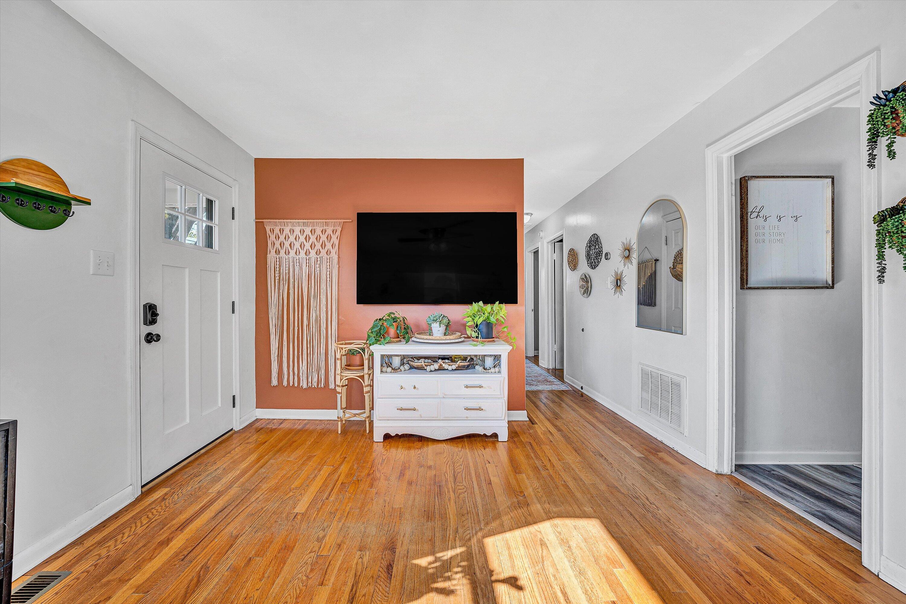 222 Braxton Ave AVE