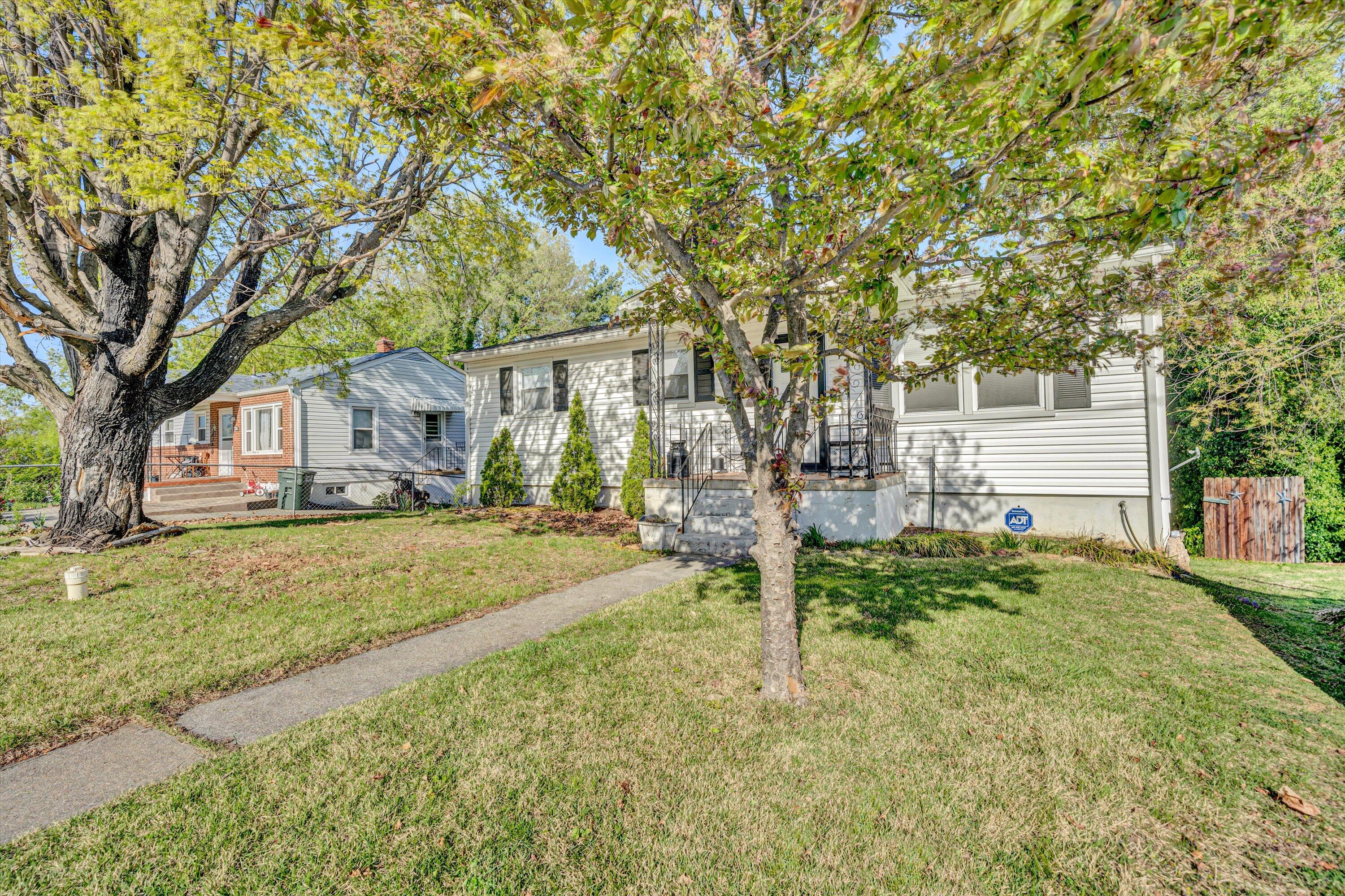 222 Braxton Ave AVE