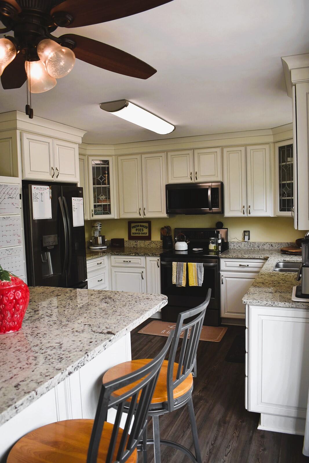 2547 Summit Ridge RD