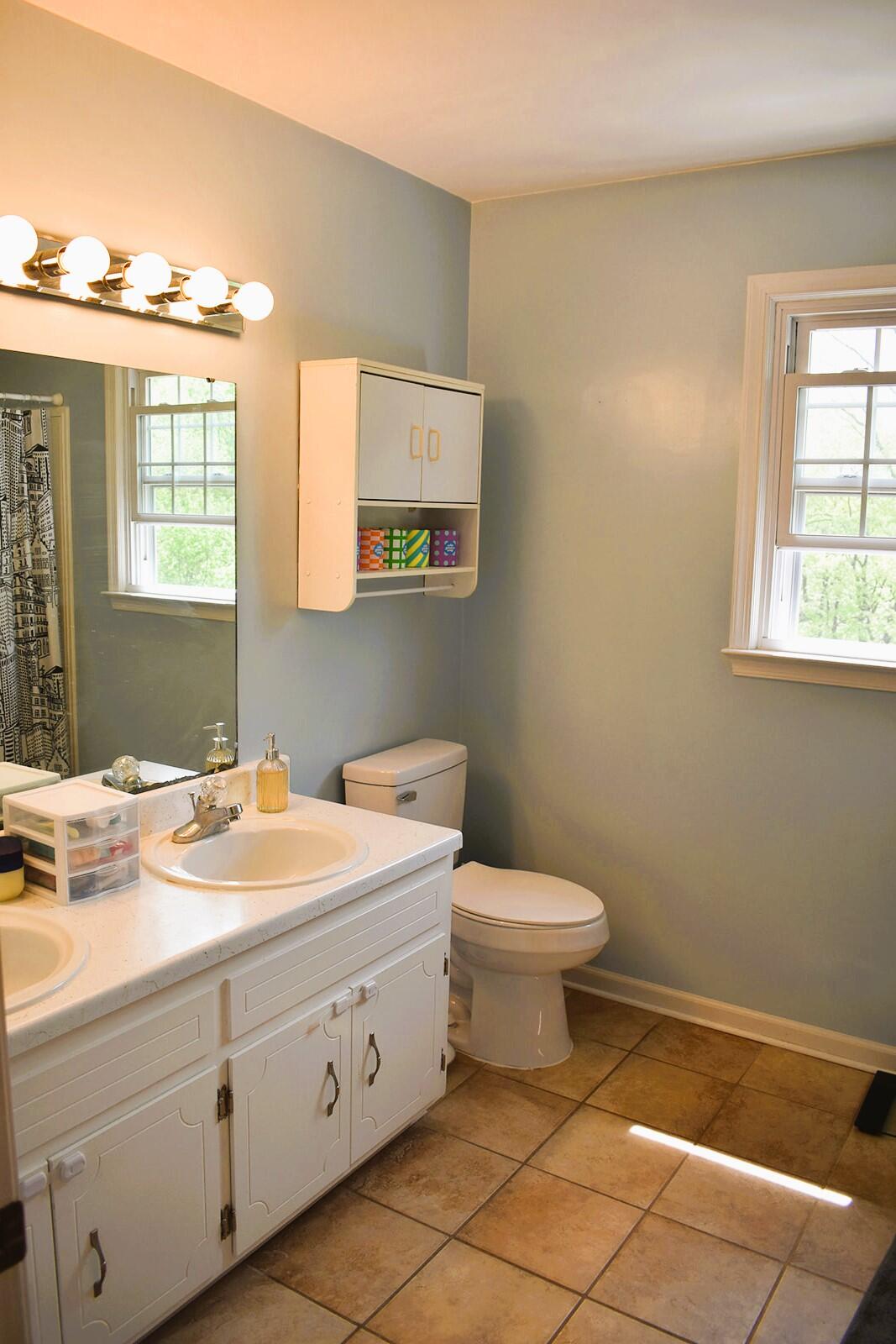 2547 Summit Ridge RD