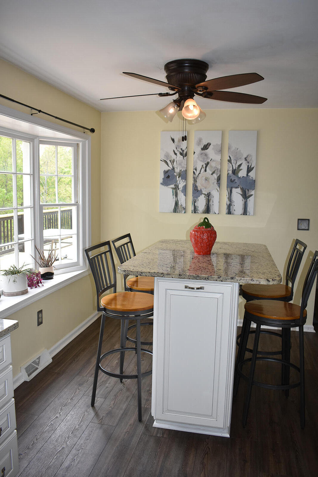 2547 Summit Ridge RD