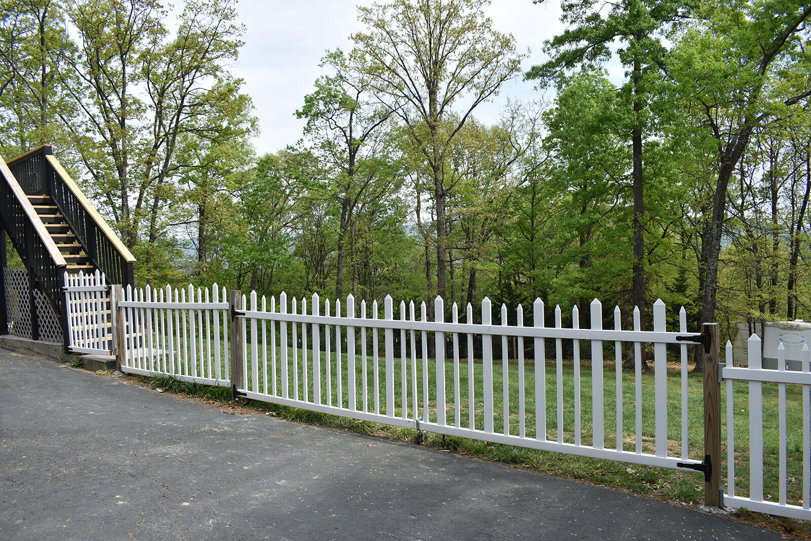 2547 Summit Ridge RD