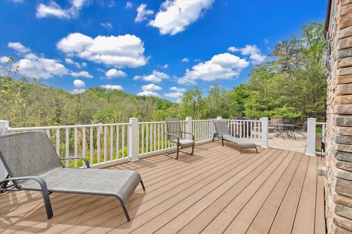 4628 Leigh LN