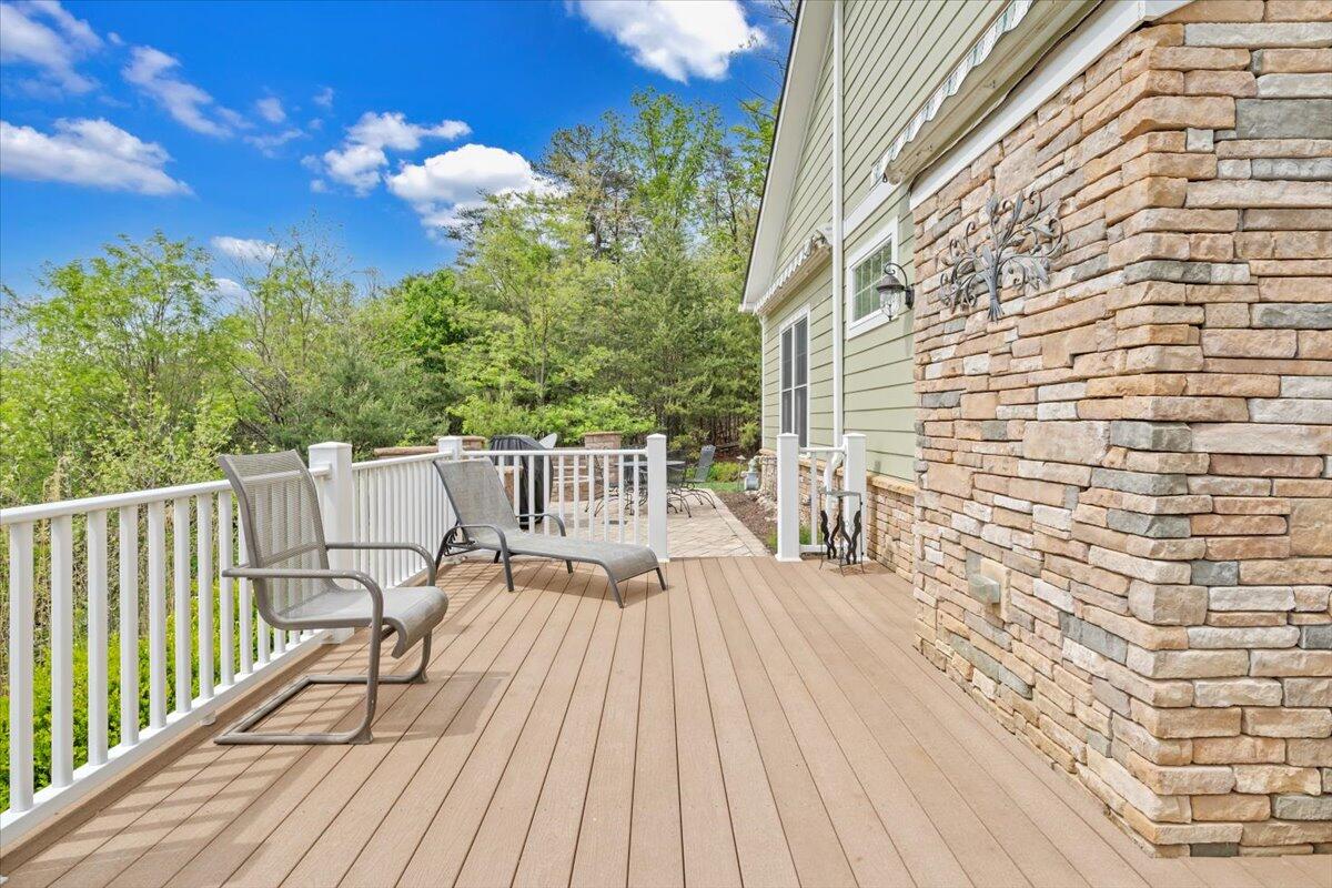 4628 Leigh LN