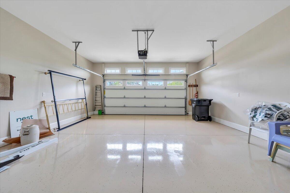 4628 Leigh LN