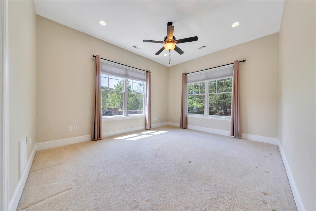 4628 Leigh LN