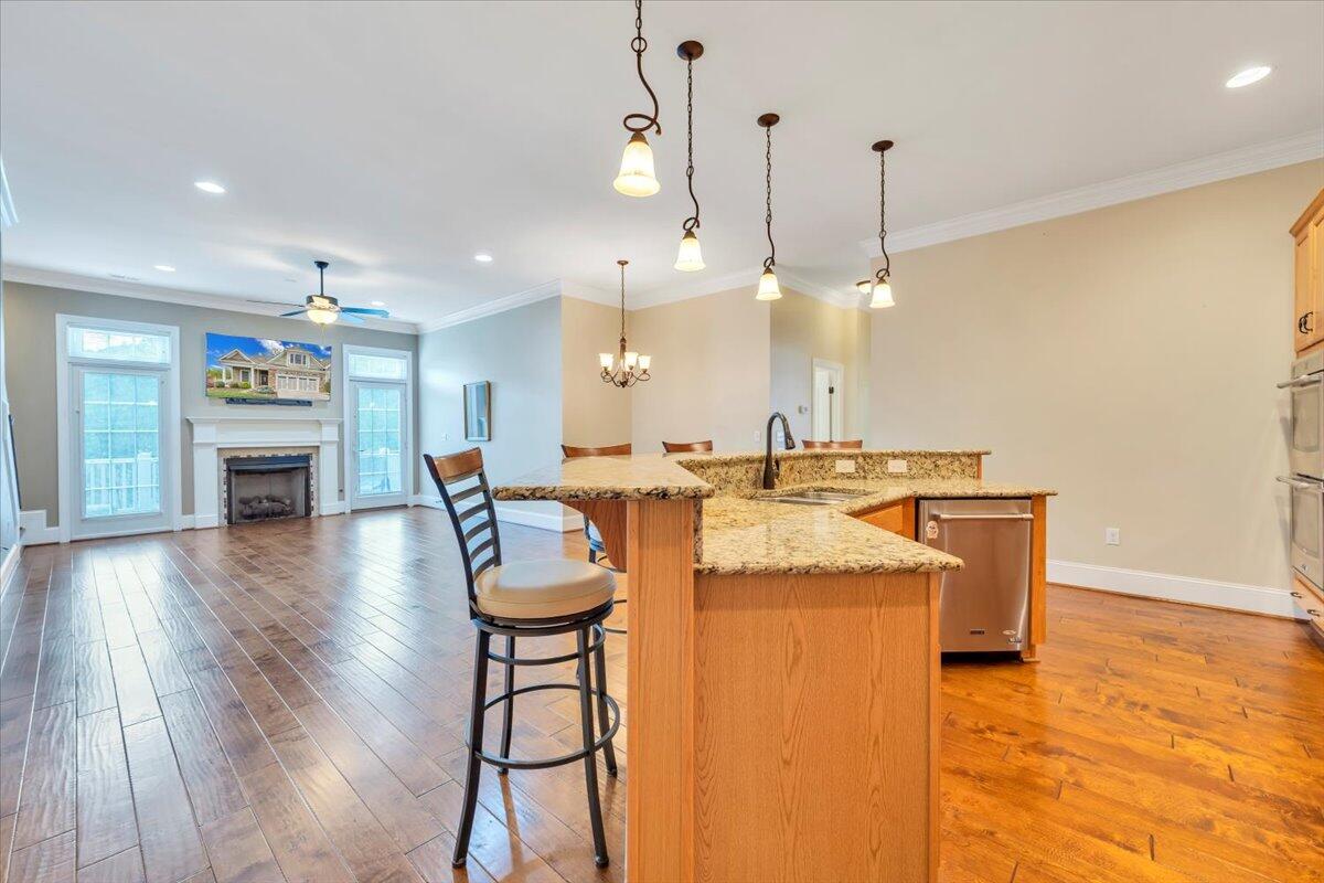 4628 Leigh LN