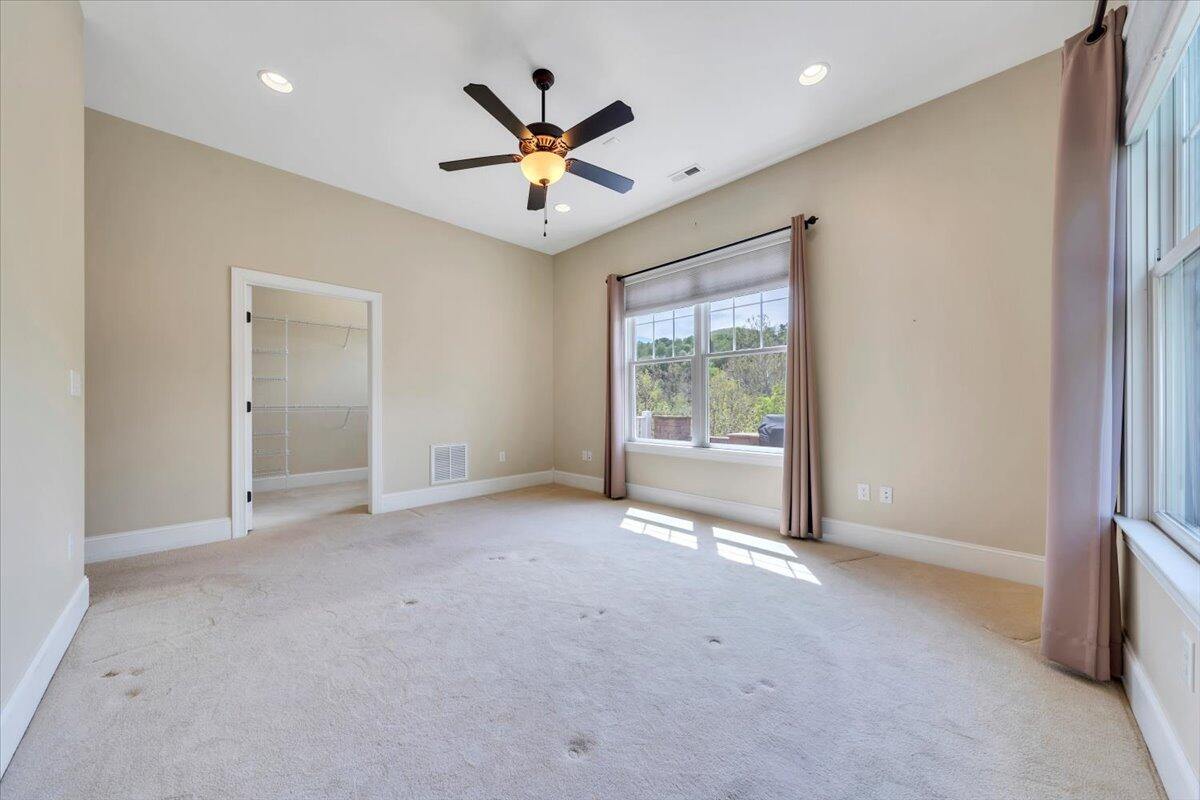 4628 Leigh LN