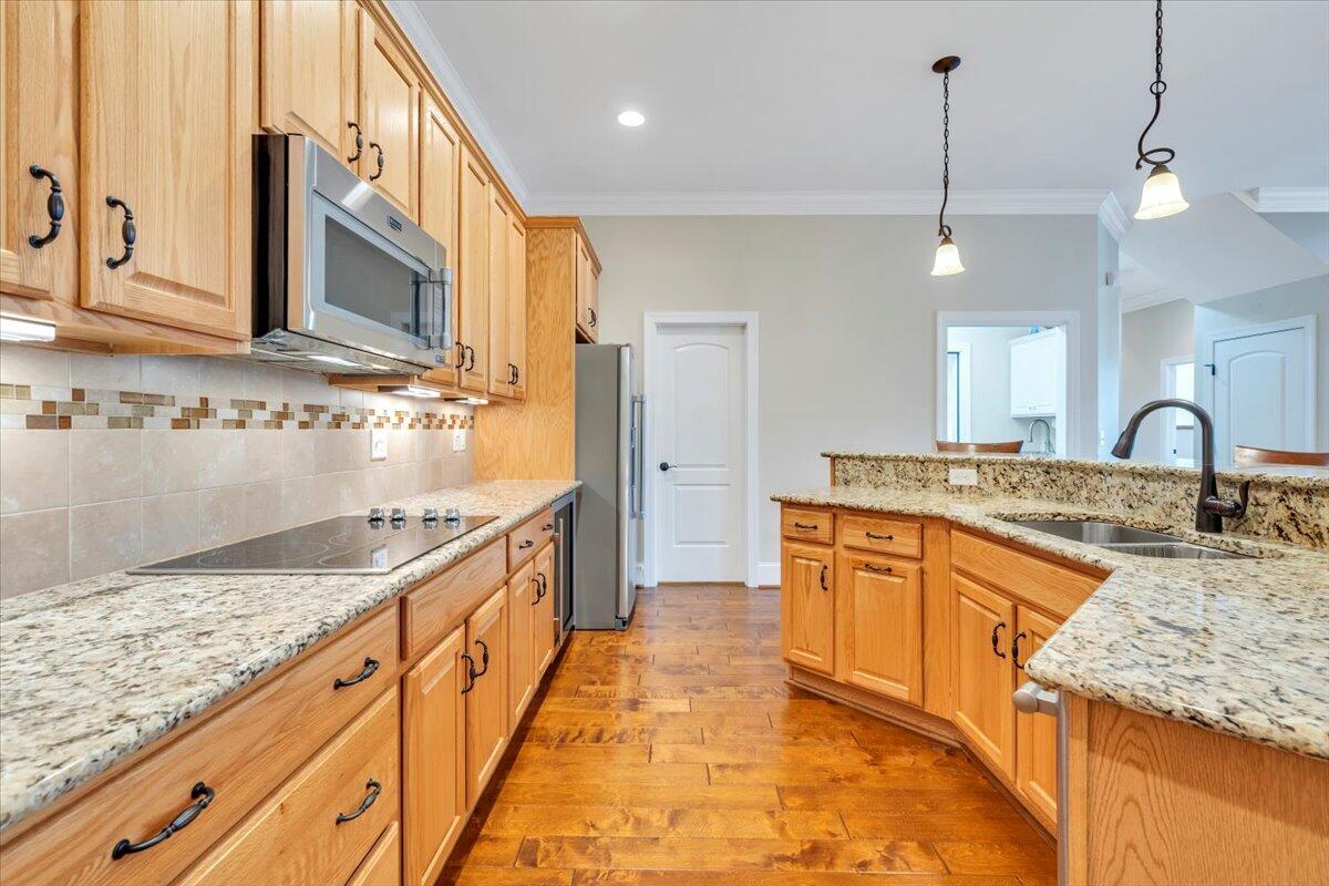 4628 Leigh LN