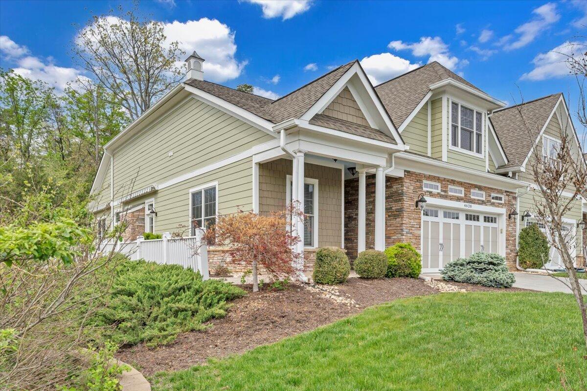 4628 Leigh LN